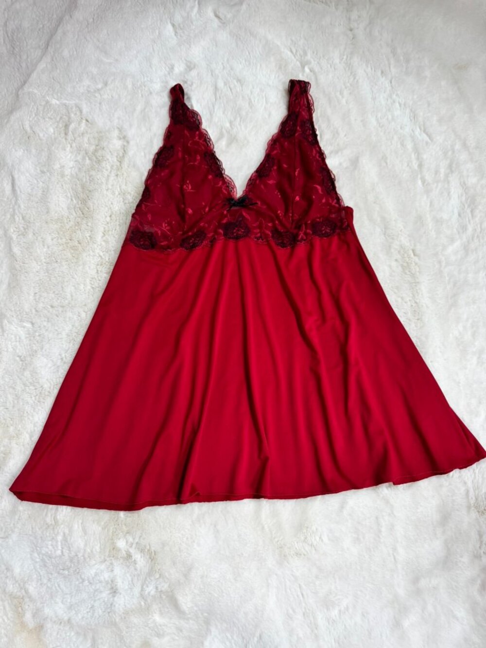 Torrid Red Sheer Lace Slip Chemise • Black Rose Detail • Size 2